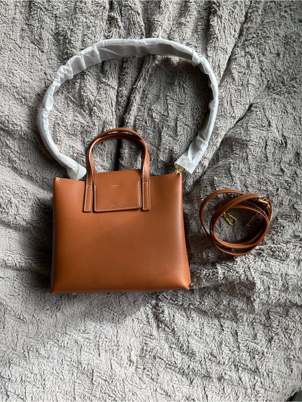 Aallyn Stella Leather Medium Satchel - Picture 4 of 6